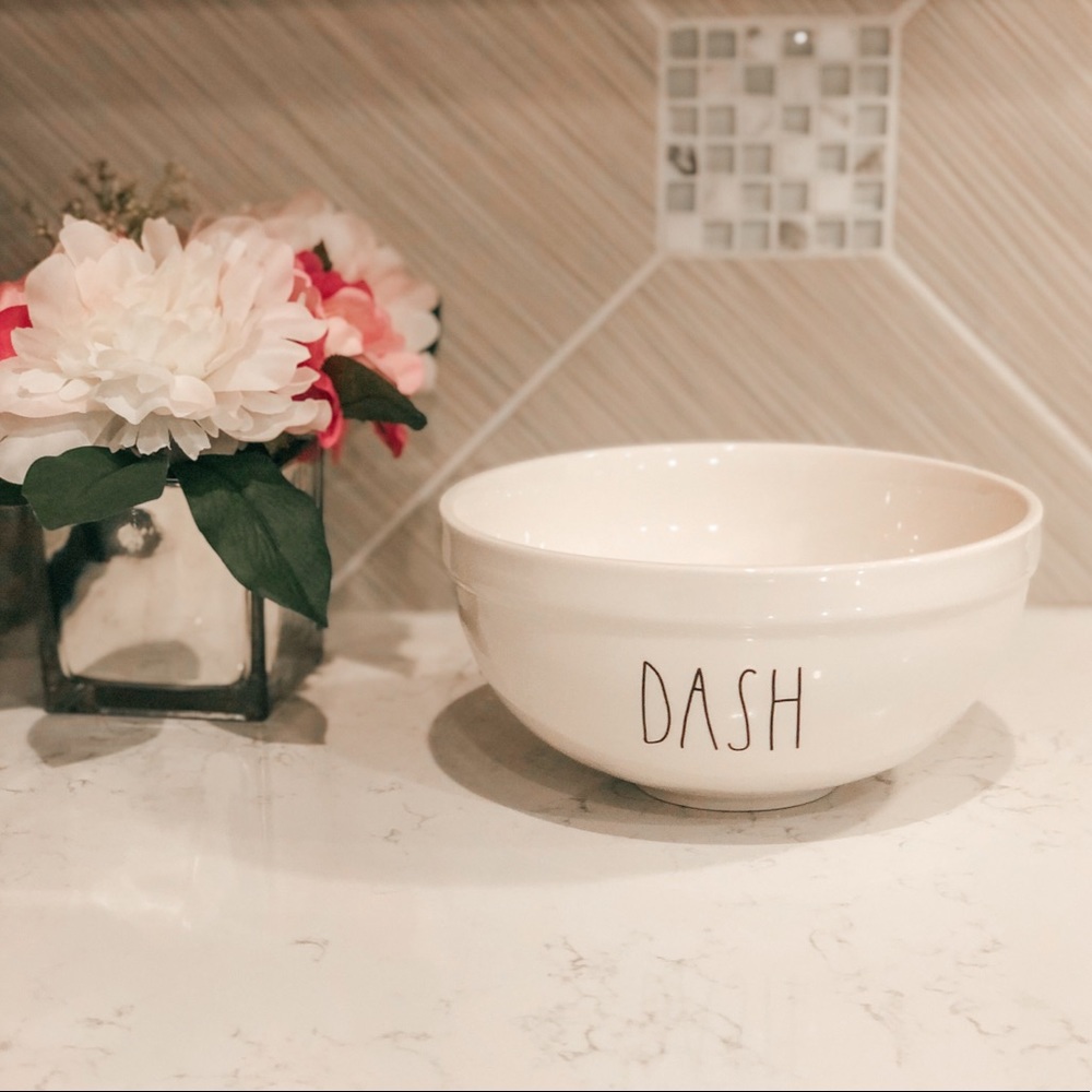 Rae Dunn “Dash” Mixing Bowl - Medium size